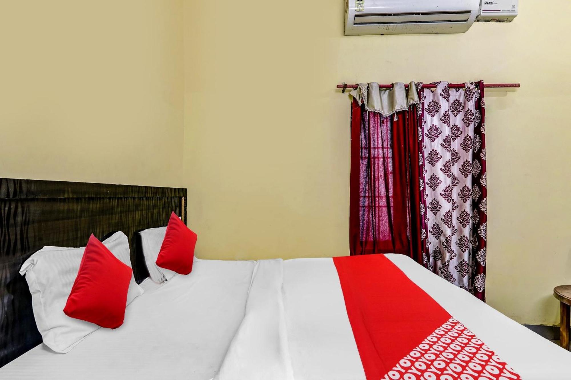 Flagship Hotel Suman Niwas Bijnaur 外观 照片